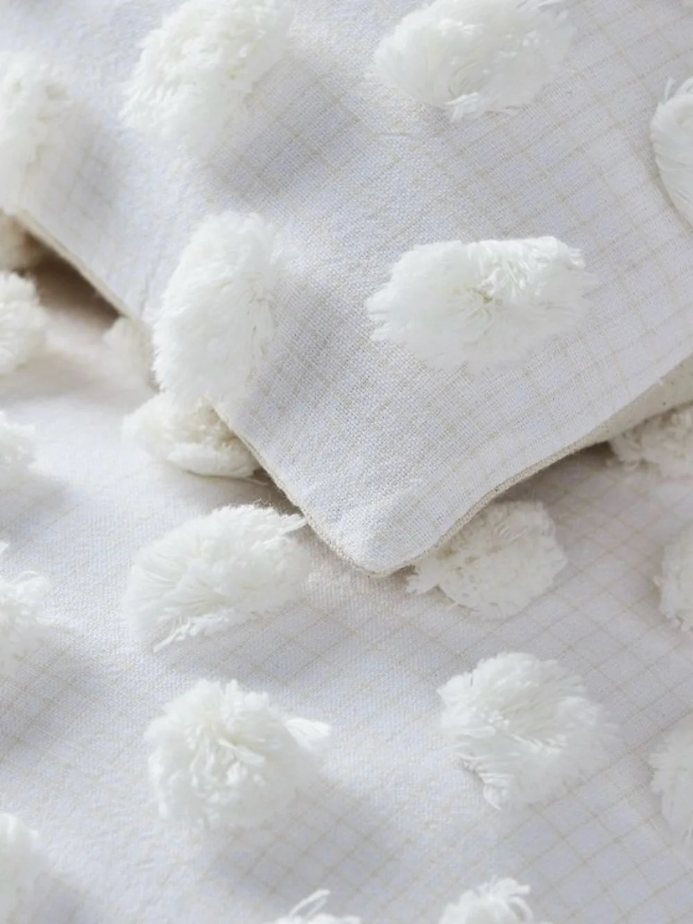 West Elm Candlewick Pillow Cover 12x21 White NWT Rare Textured Cotton
